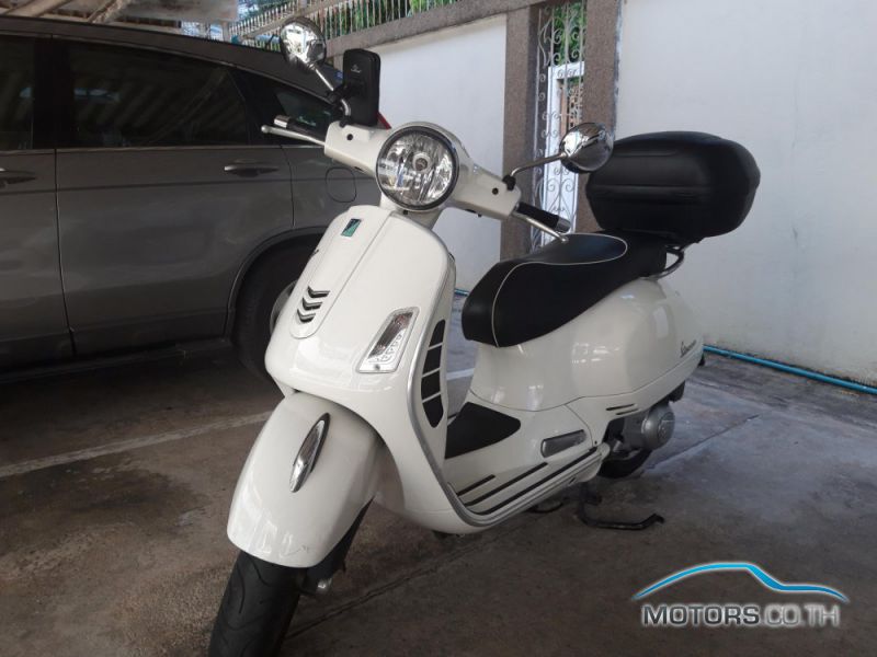 Secondhand VESPA GTS 300 (2017)