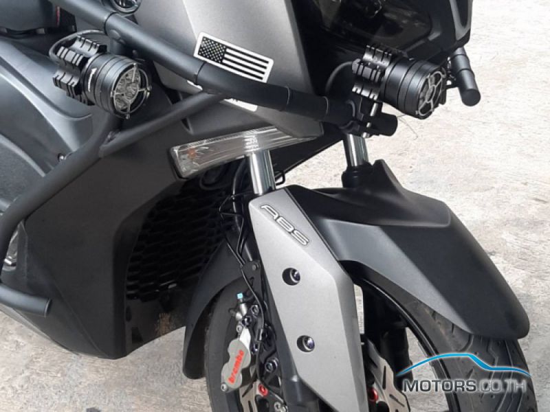 Secondhand YAMAHA XMAX (2021)