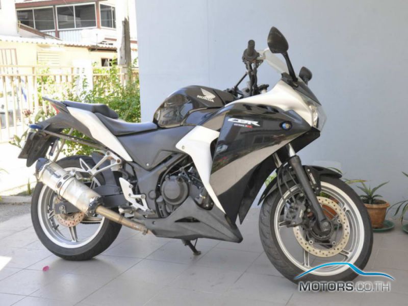 Secondhand HONDA CBR250R (2012)