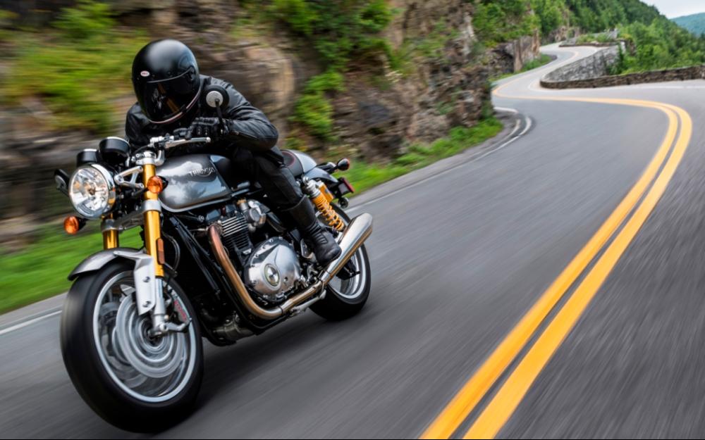 รีวิว Triumph Thruxton R คาเฟ่สุดหรูจากค่าย Triumph รีวิว Triumph Thruxton R คาเฟ่สุดหรูจากค่าย Triumph