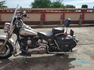 Secondhand HARLEY DAVIDSON Heritage Softail Classic (2003)