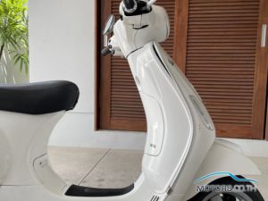 มอเตอร์ไซค์ มือสอง VESPA LX 125 (2013)