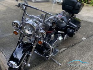 Secondhand HARLEY DAVIDSON Road King (2005)