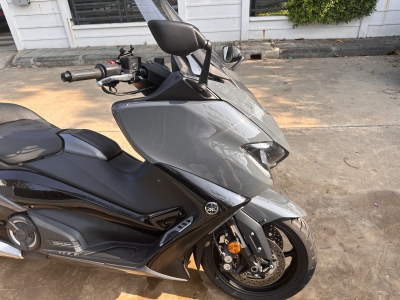 Secondhand YAMAHA TMAX (2021)