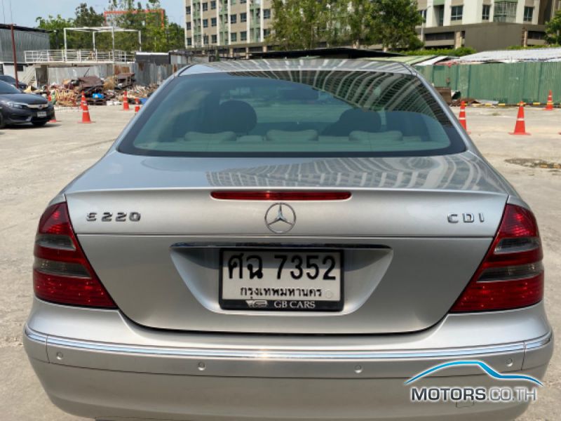 รถใหม่, รถมือสอง MERCEDES-BENZ E220 CDI (2004)