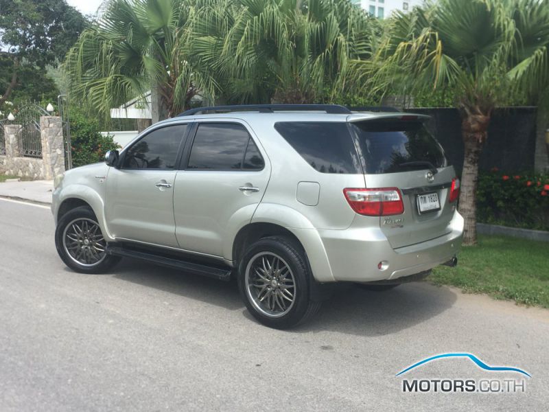 รถใหม่, รถมือสอง TOYOTA FORTUNER (2008)