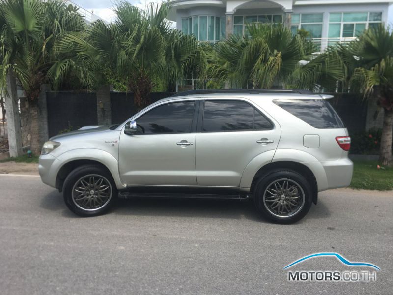 รถใหม่, รถมือสอง TOYOTA FORTUNER (2008)