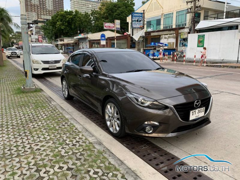 Secondhand MAZDA 3 (2015)