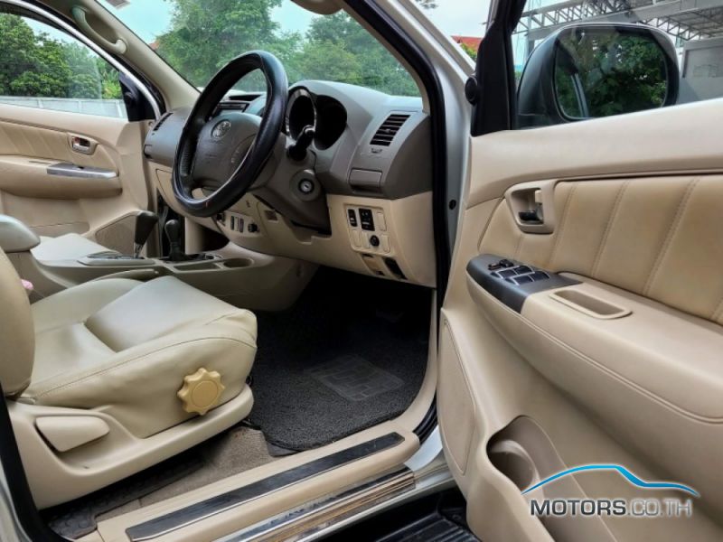 New, Used & Secondhand Cars TOYOTA FORTUNER (2005)