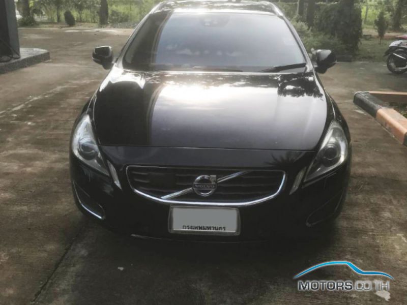 Secondhand VOLVO V60 (2013)