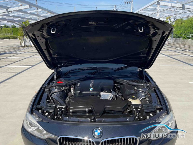 รถใหม่, รถมือสอง BMW 320I (2015)