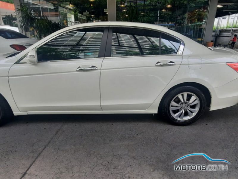 HONDA ACCORD (2010) Motors.co.th