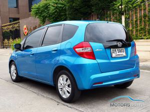 Secondhand HONDA JAZZ (2011)