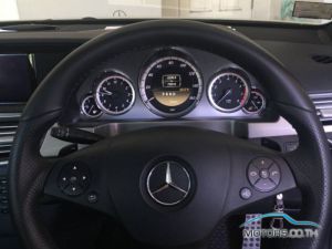 Secondhand MERCEDES-BENZ E200 (2012)