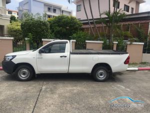 Secondhand TOYOTA HILUX REVO (2019)