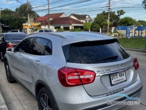 Secondhand MERCEDES-BENZ GLA200 (2016)