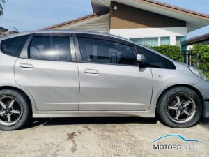 Secondhand HONDA JAZZ (2013)