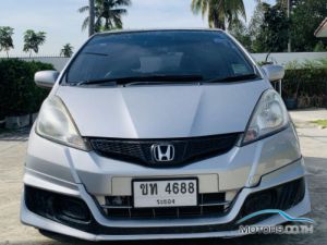 Secondhand HONDA JAZZ (2013)