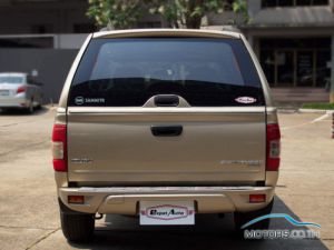 Secondhand ISUZU D-MAX (2002)