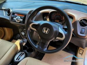 Secondhand HONDA BRIO AMAZE (2013)