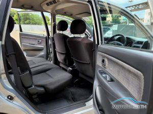 Secondhand TOYOTA AVANZA (2005)