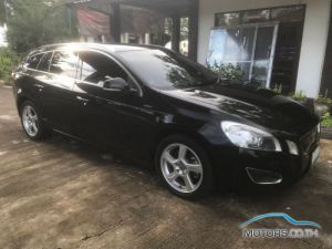 Secondhand VOLVO V60 (2013)