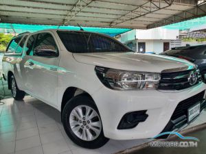 Secondhand TOYOTA HILUX REVO (2018)