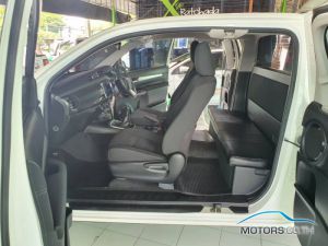 Secondhand TOYOTA HILUX REVO (2018)