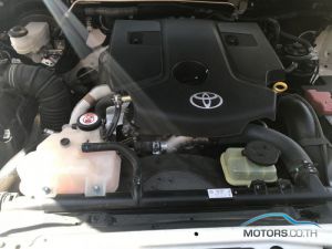 Secondhand TOYOTA HILUX REVO (2018)