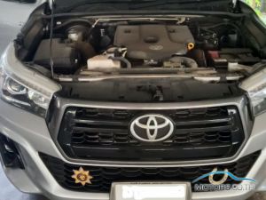 Secondhand TOYOTA HILUX REVO (2019)