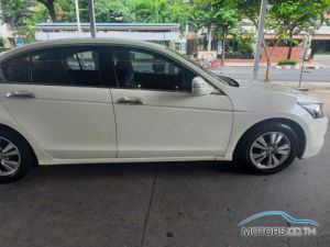 Secondhand HONDA ACCORD (2010)