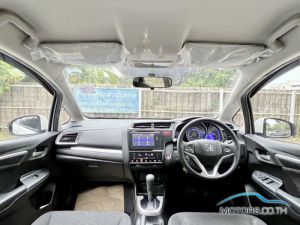 Secondhand HONDA JAZZ (2014)